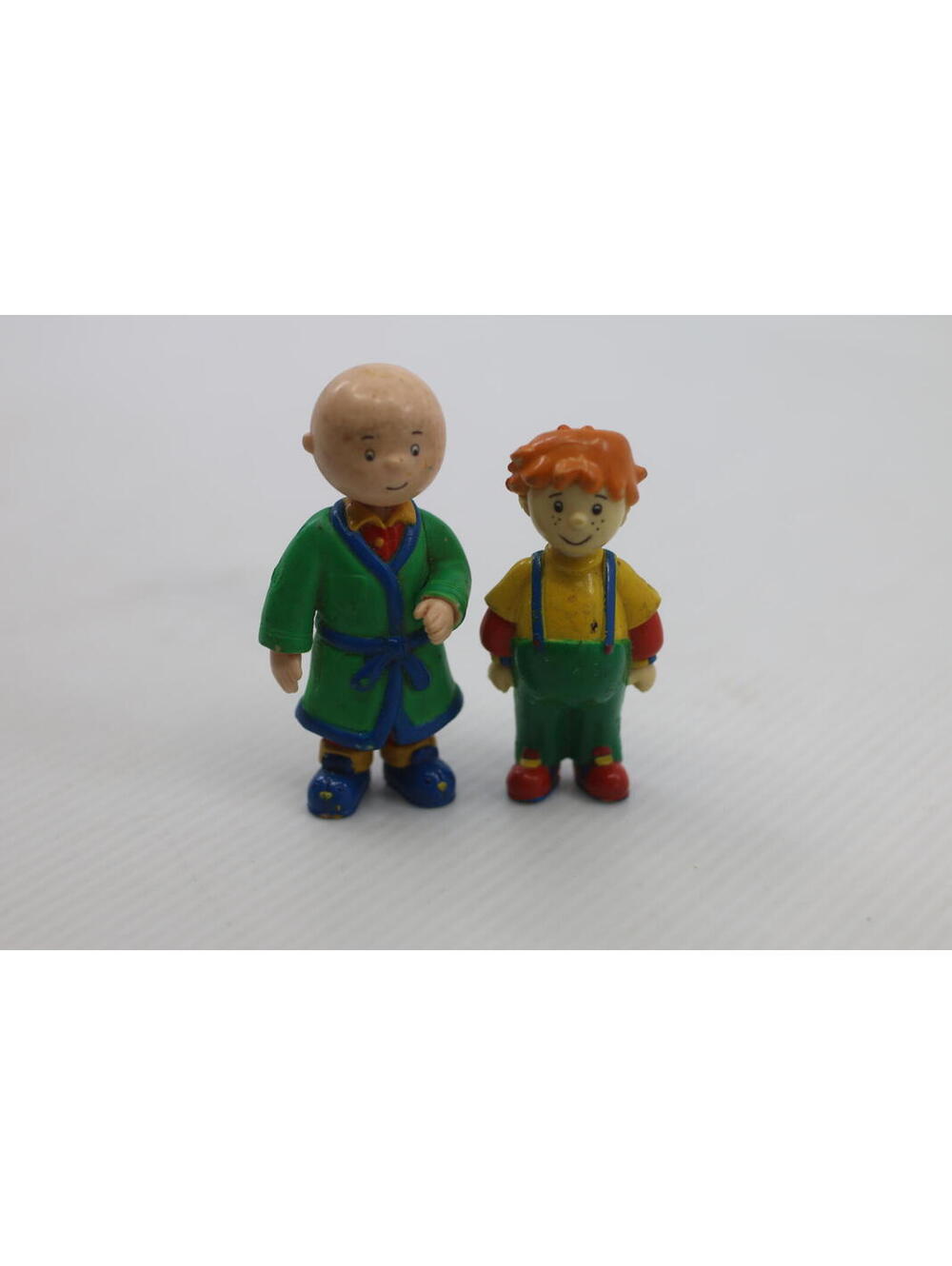 Caillou in Robe & Leo in P.J's 2.5" T 2000 Cinar pvc Figure Lot